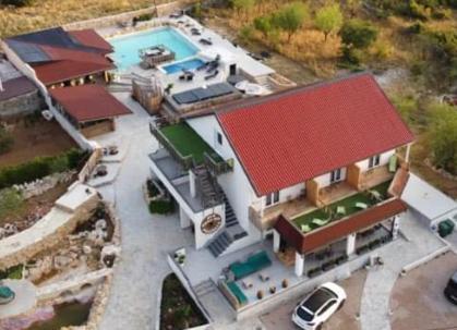 B&B Wellness Mama Mia Obrovac Exterior foto